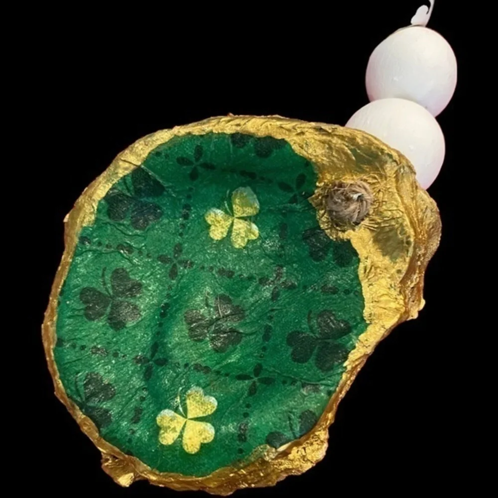 Handmade Beaded Oyster Shell Garland - Picture 2 of 3
